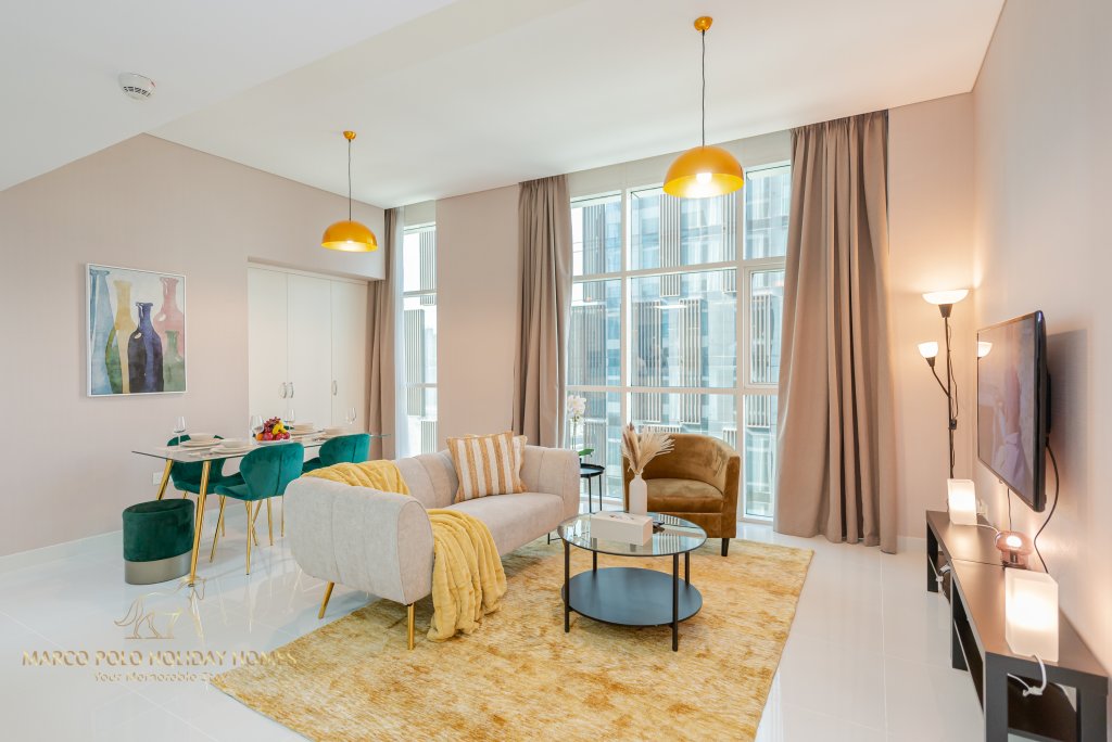 Апартаменты Marco Polo - Colorful Charm with Captivating City Views — фото 1