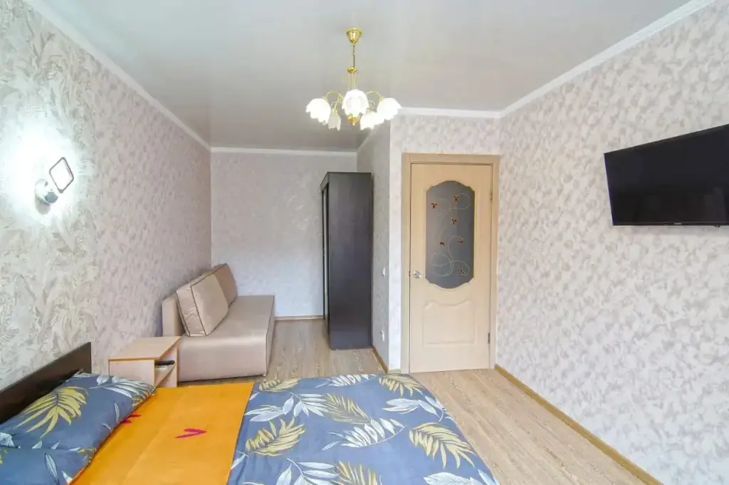 Краснодар: V Luchshem Rayone Krasnodara Apartments