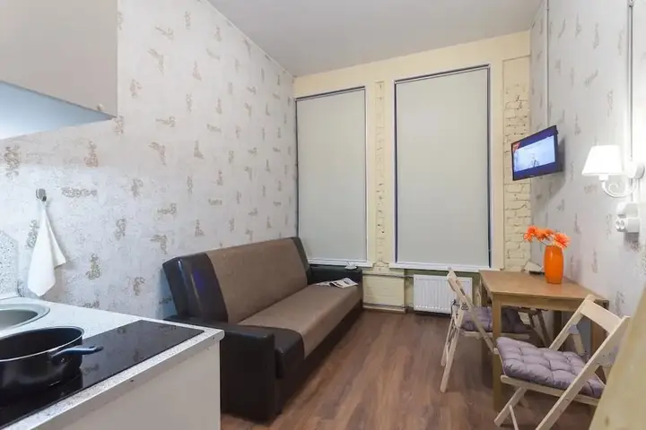 Sukhaparina: Guests Love on Zagorodnyi