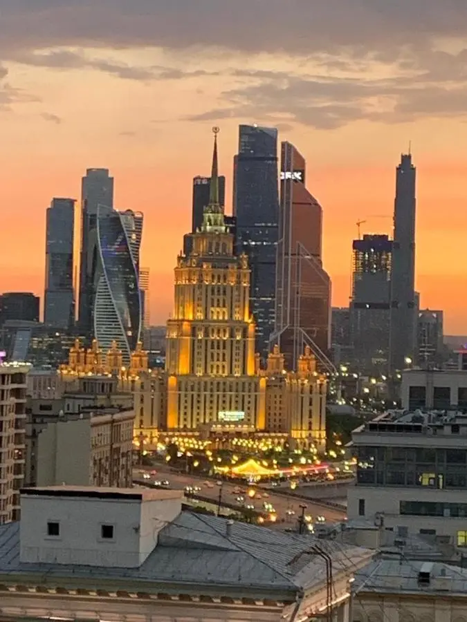 Shiryayevo: Apartment on Novyy Arbat 26