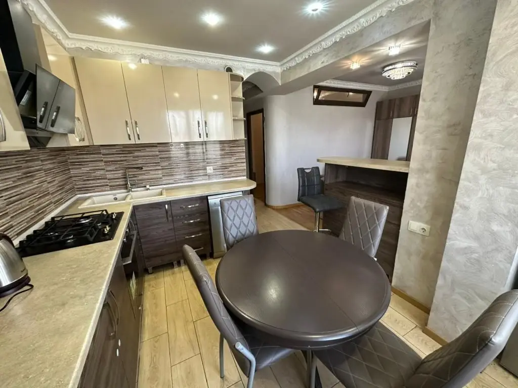 Ереван: Апартаменты Modern Apt in Yerevan