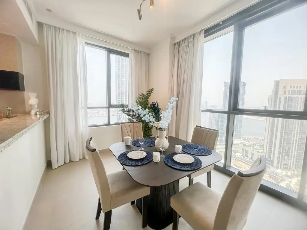 Дубай: Апартаменты Cosmos Living Sea View Dubai Creek Harbour