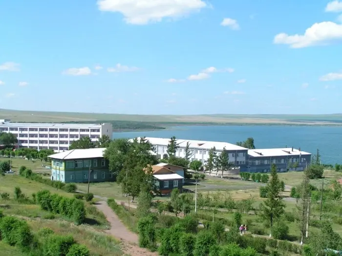 Жемчужный: Курорт Озеро Шира