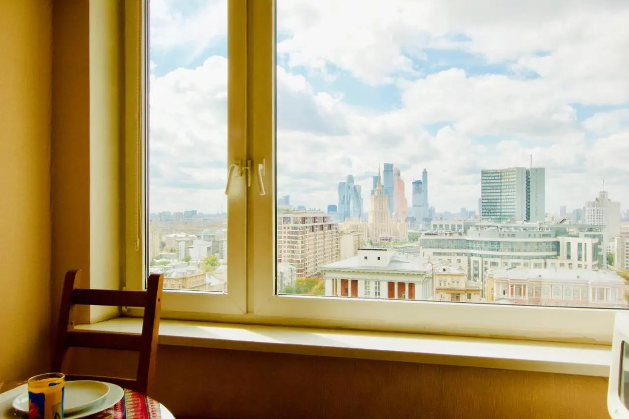 Москва: KvartiraSvobodna - Apartment on Novyy Arbat 26