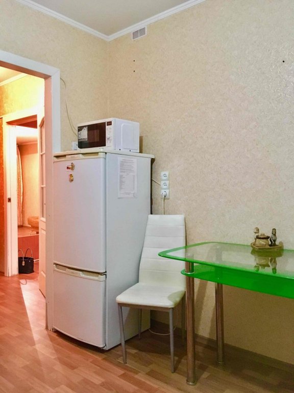 Сеть посуточных квартир на улице Демьяна Бедного 21 — фото 1