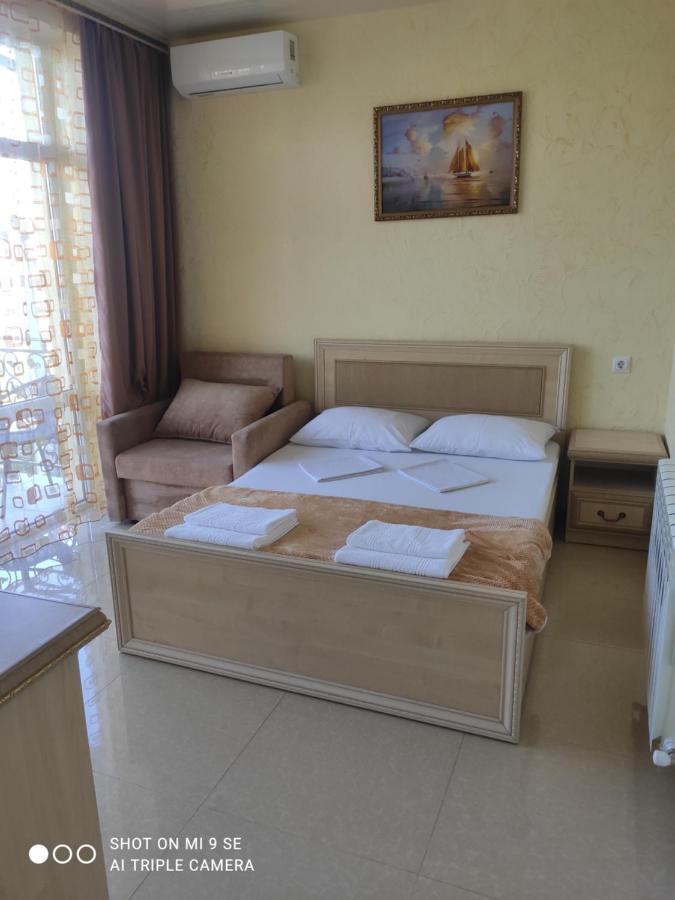 Витязево: Guest House Rassvet
