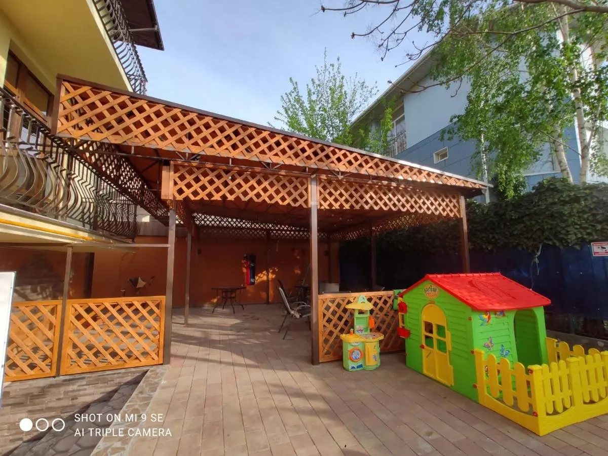 Витязево: Guest House Rassvet