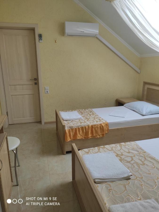 Витязево: Guest House Rassvet