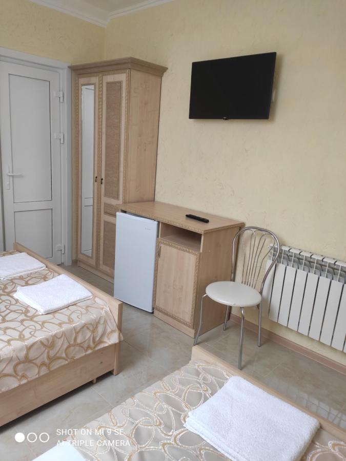 Витязево: Guest House Rassvet
