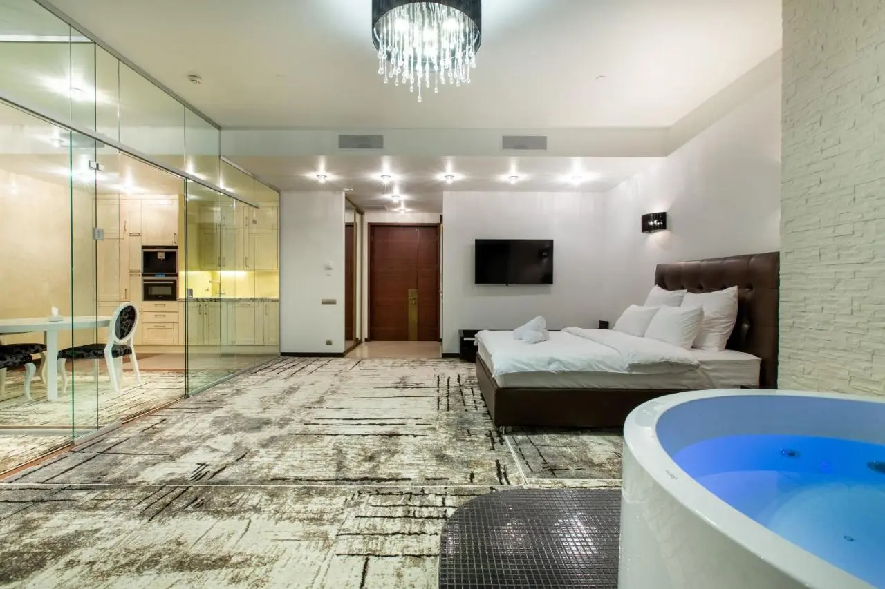 Москва: Rockmond 48 Lux