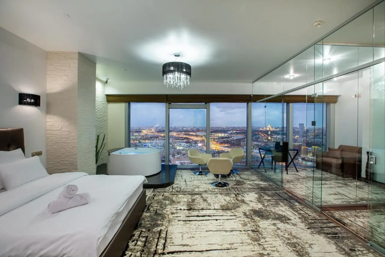 Москва: Rockmond 48 Lux