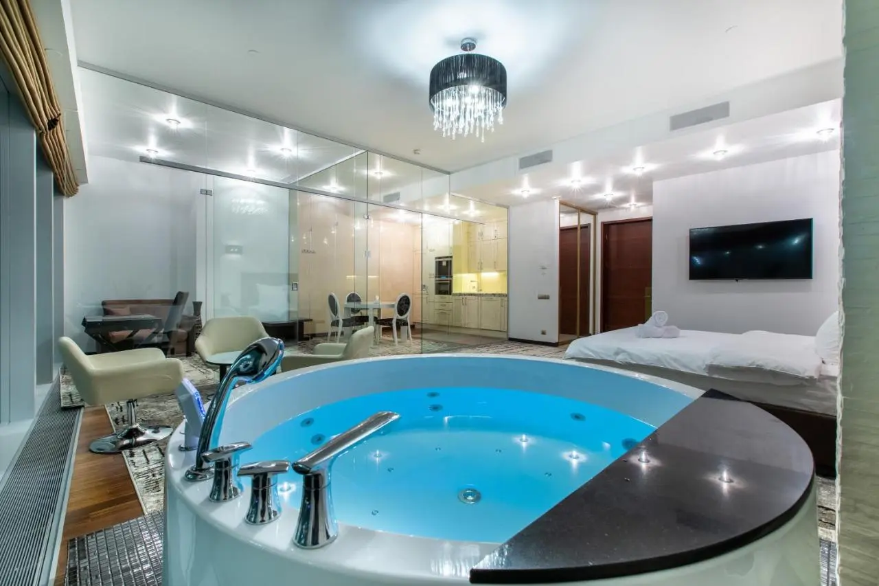 Москва: Rockmond 48 Lux