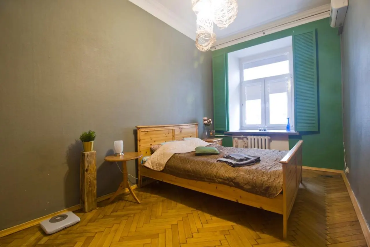 Karaul'noye: LA FLATS Pushkinskaya