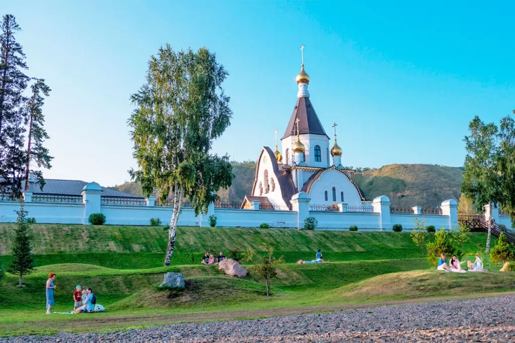 Красноярск: Квартира Luxury на Киренского 32