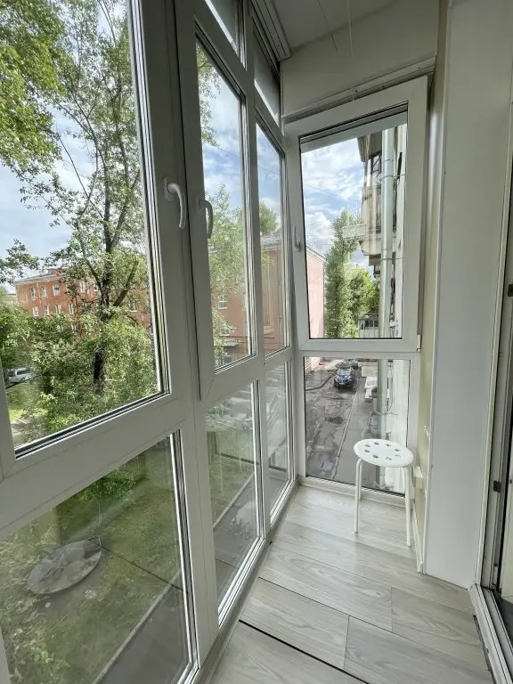 Иркутск: Apartamenty na ulitsa Karla Marksa 18