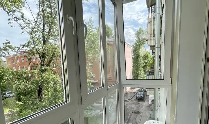 Иркутск: Apartamenty na ulitsa Karla Marksa 18