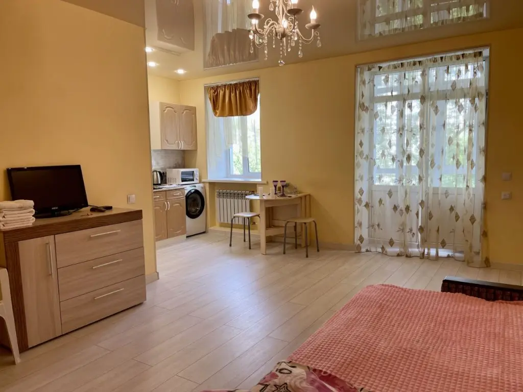 Иркутск: Apartamenty na ulitsa Karla Marksa 18