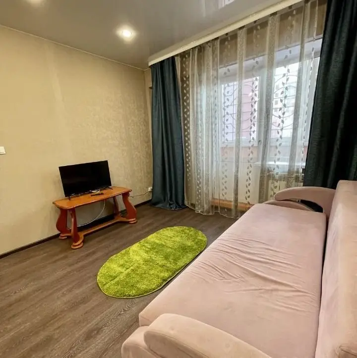 Иркутск: Apartamenty na ulitse Dybovskogo 4/3