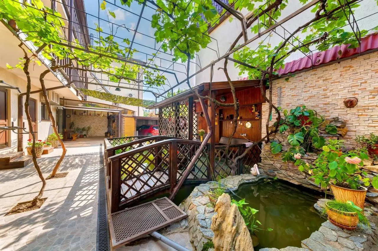 Геленджик: Guest House Goldfish