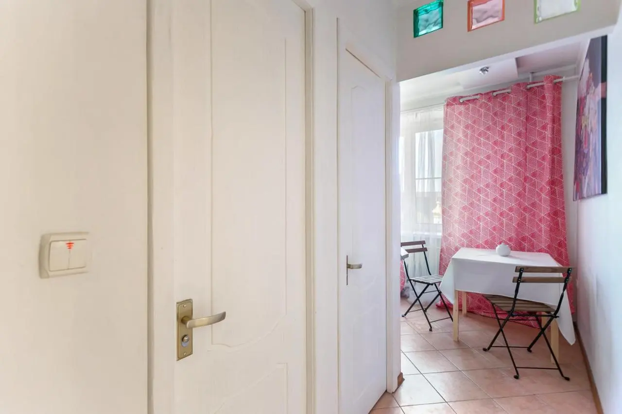 Москва: Apartment na Zamorenova 9