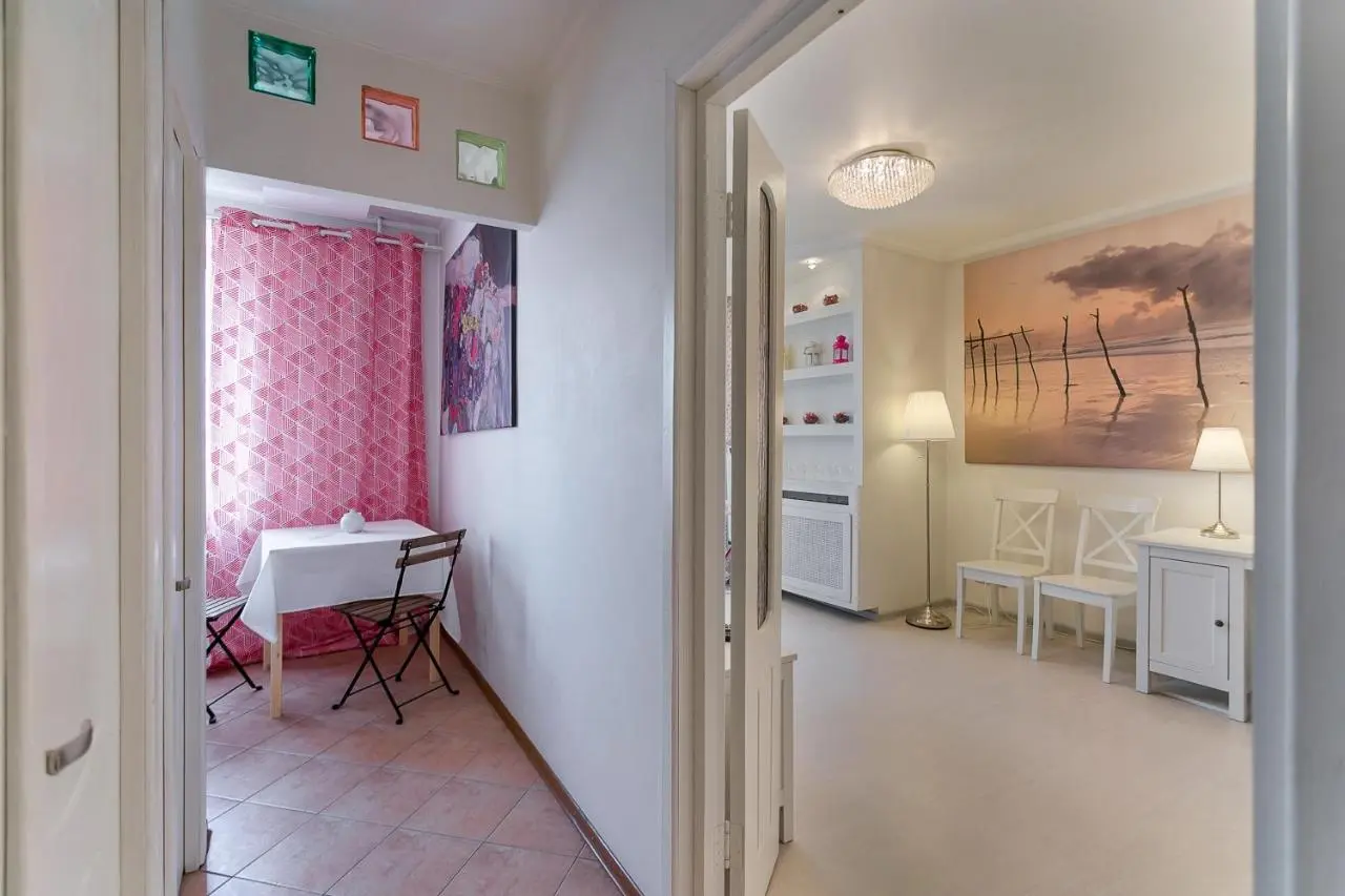 Москва: Apartment na Zamorenova 9