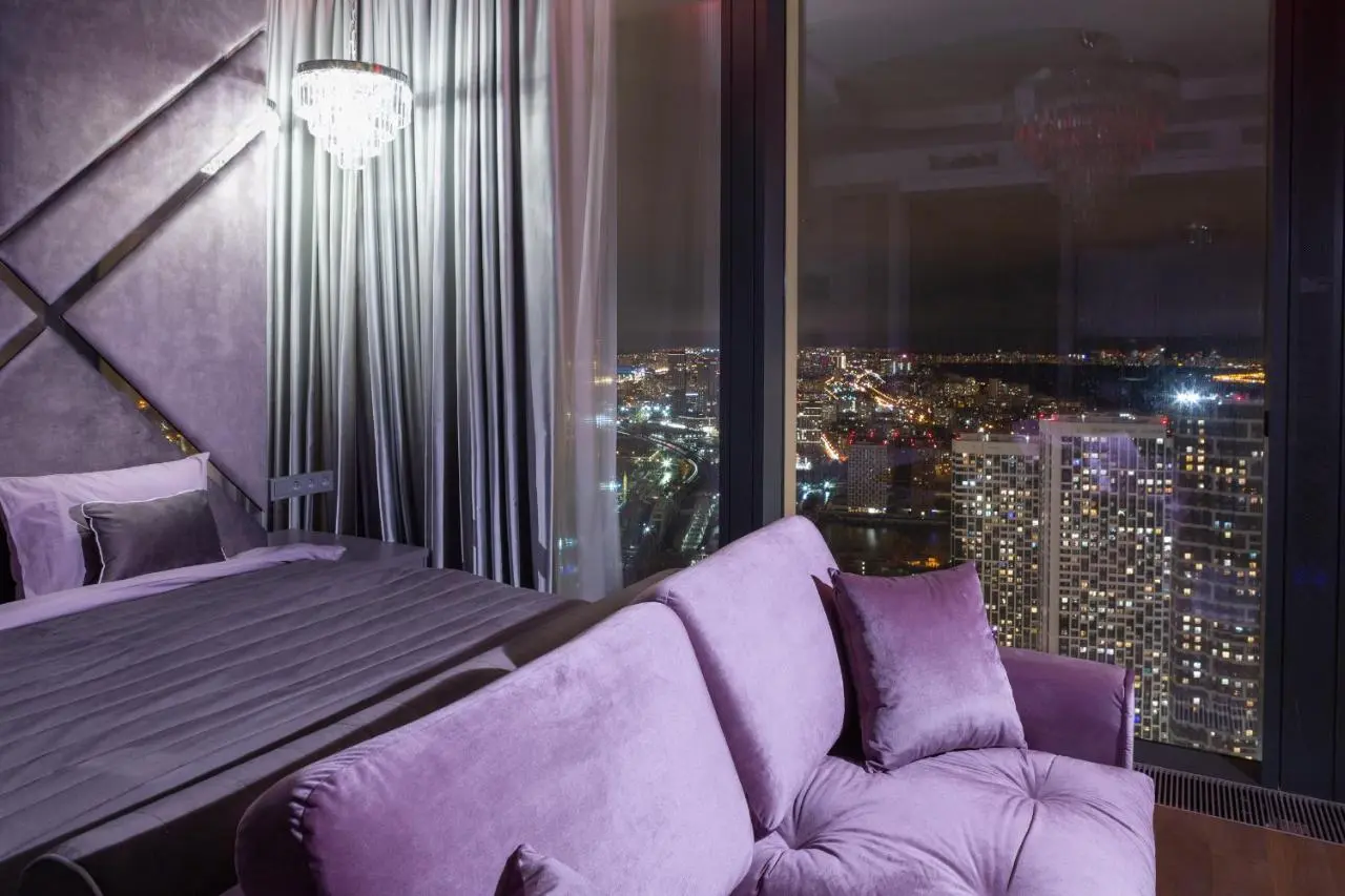 Москва: Mauve vibes