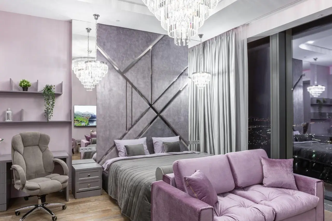 Москва: Mauve vibes
