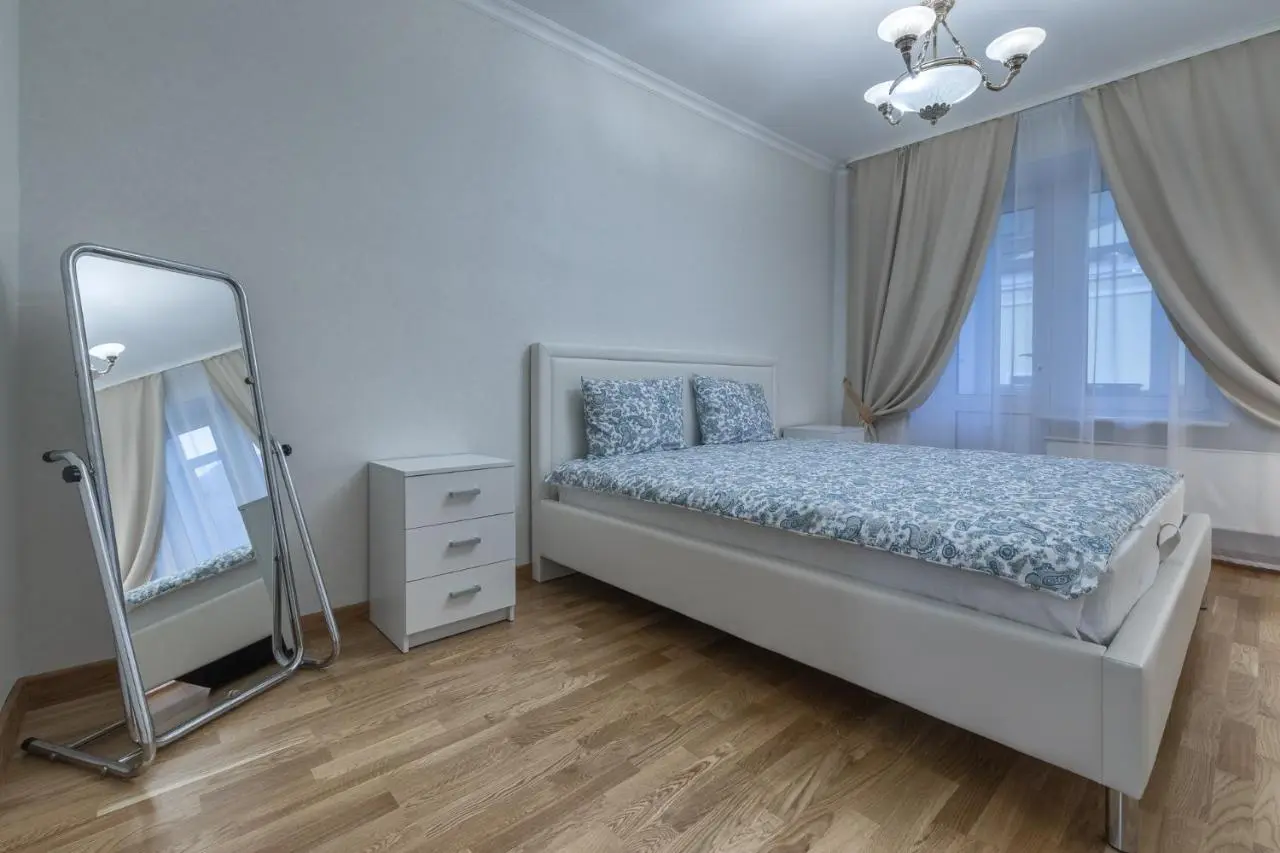 Москва: Dream House Smolenskaya 7