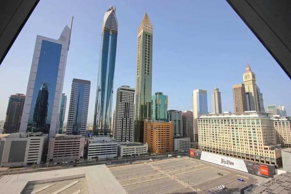 Дубай: Spacious Apartment in the Classic Park Towers