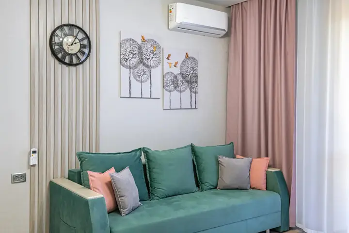 Владивосток: Апартаменты TopHouse на Нейбута 2А к4