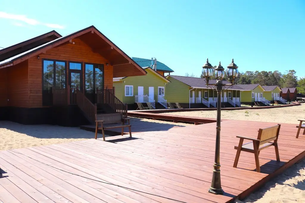Хужир: Sarayskiy Resort