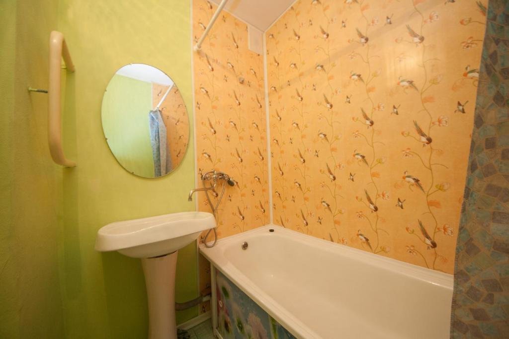 Красноярск: Apartment Kvartirov Na Vzletke