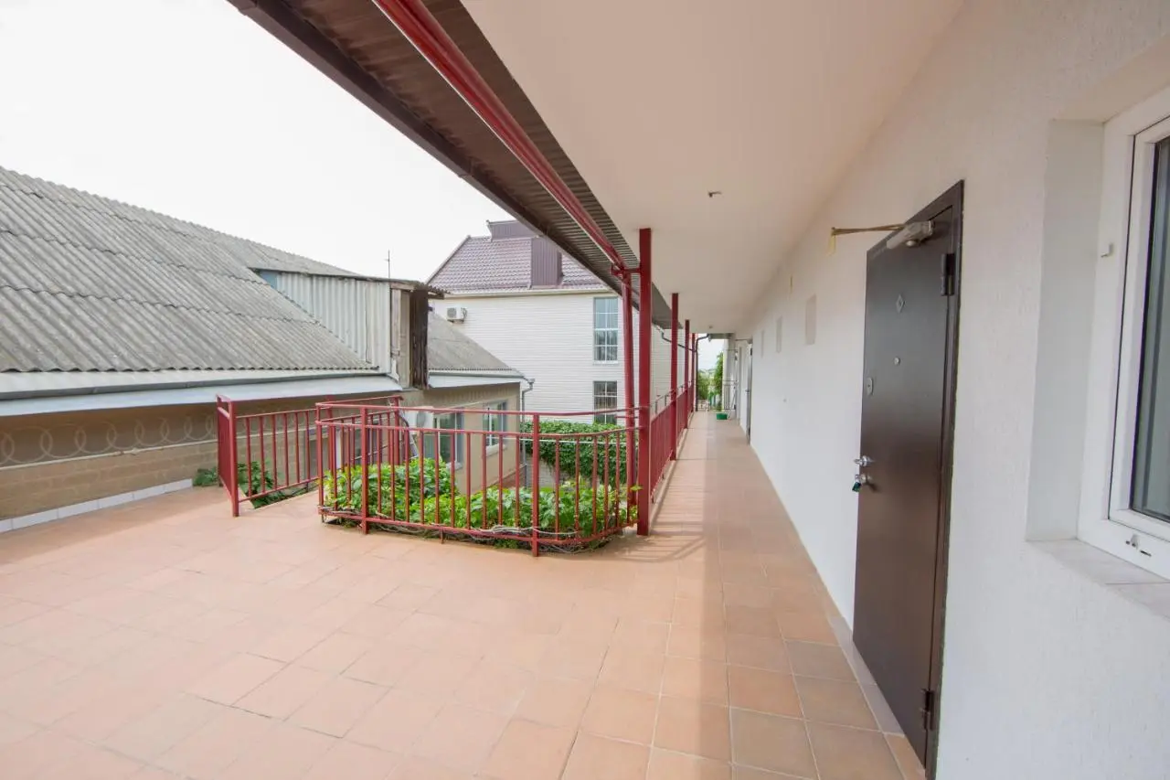 Витязево: Guest house Solnechnaya 7