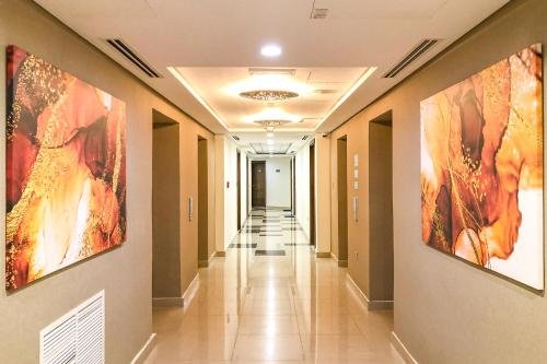 Дубай: Signature Holiday Homes - Newly Furnished Studio in Azizi Aliyah Residences, Al Jaddaf