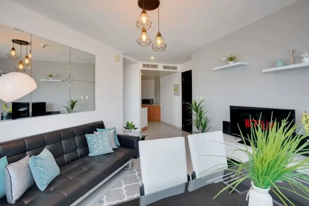 Дубай: Dazzling Apartment in Dubai Gate Central of Jlt