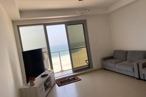 Рас-эль-Хайма: 2 Bedroom Incredible Ocean Vew Apartment