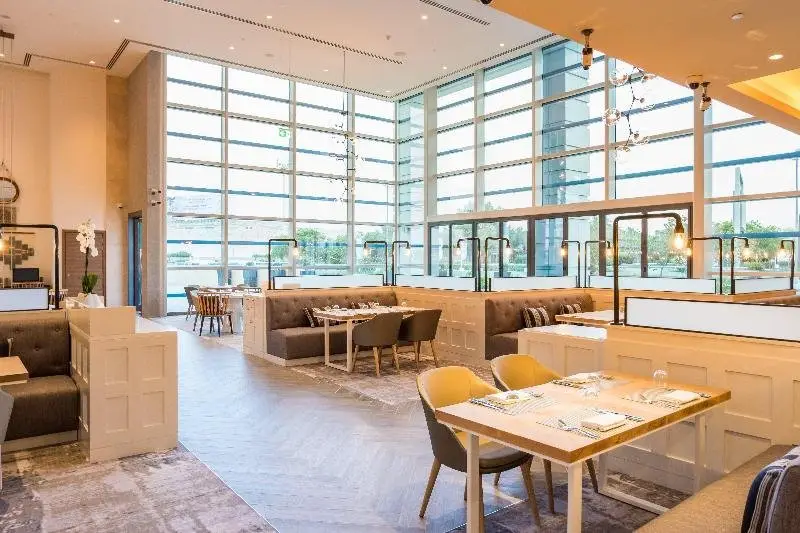 Дубай: Holiday Inn & Suites Dubai Festival City