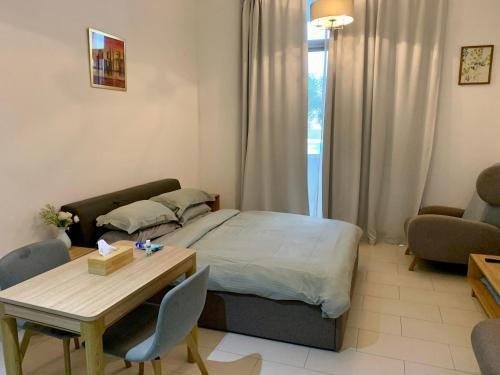 Дубай: Montrell by Azizi - 5 mins from the Festival Plaza Mall and 12 mins from Dubai Marina