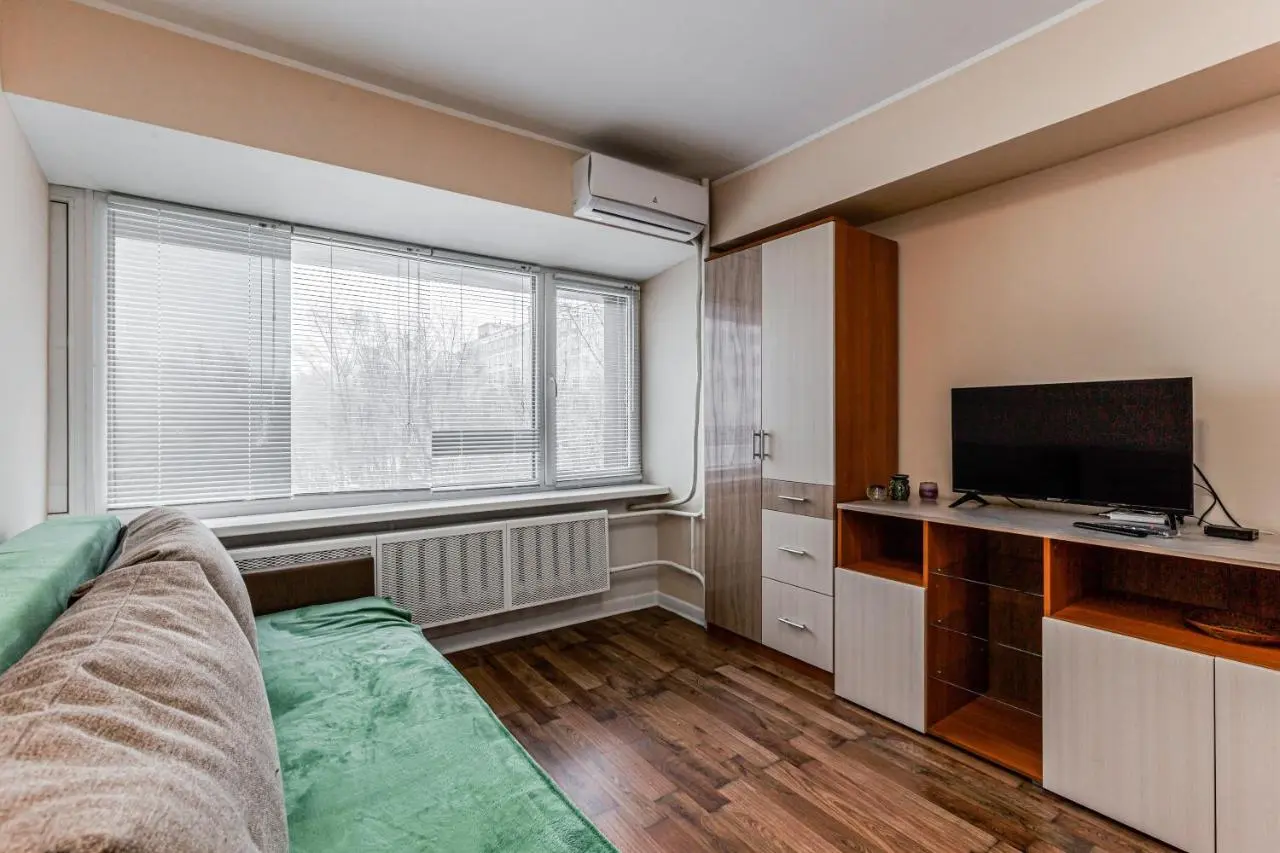 Москва: Profsoiusnaya estudio