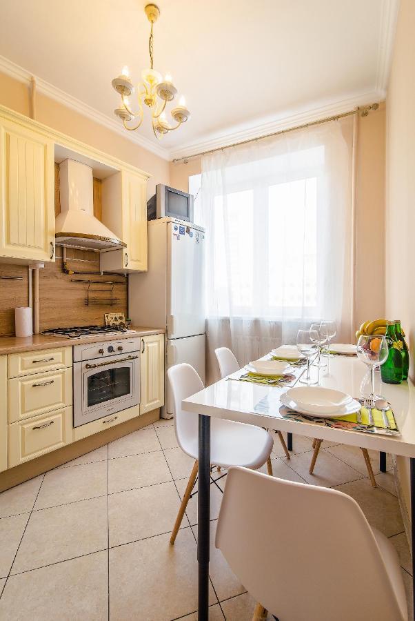 Москва: Dream House Smolenskiy Bul'var