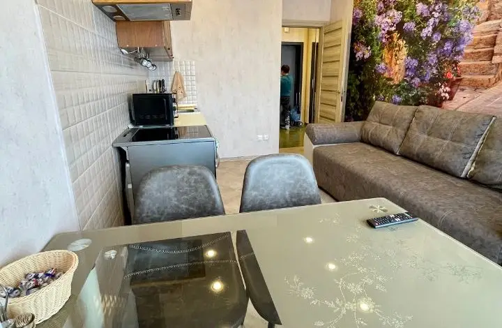 Иркутск: Apartamenty na Dal'nevostochnoj 108
