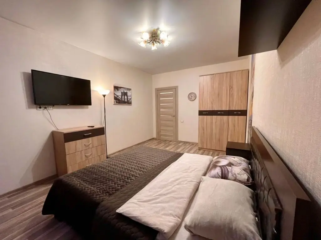 Иркутск: Apartamenty na Dal'nevostochnoj 108