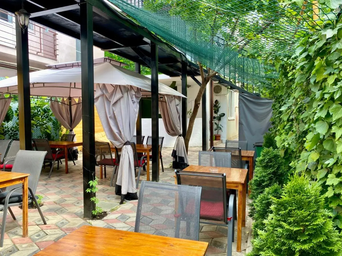 Витязево: GreenWall mini-hotel