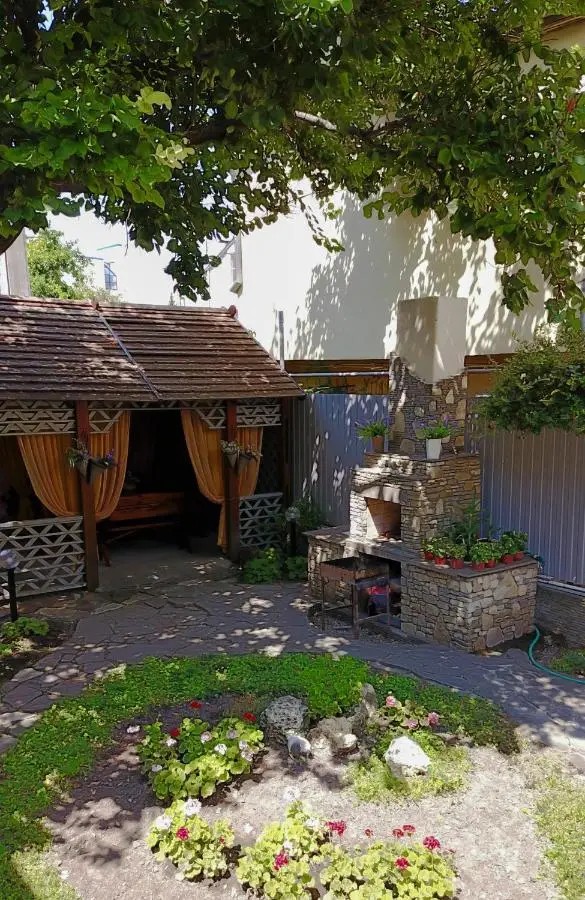 Анапа: Гостевой дом Garden Park 