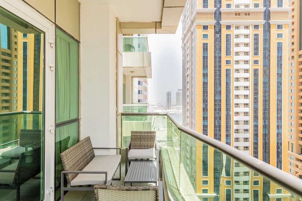 Nasma Luxury Stays - Marina Pinnacle — фото 1