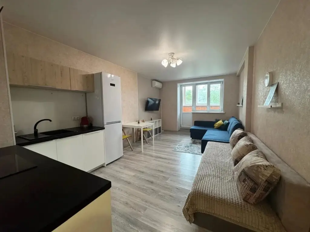 Владивосток: Апартаменты VIAHOME на Толстого