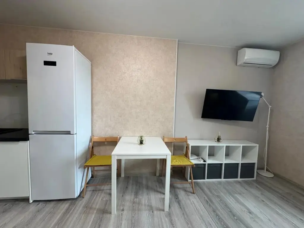 Владивосток: Апартаменты VIAHOME на Толстого