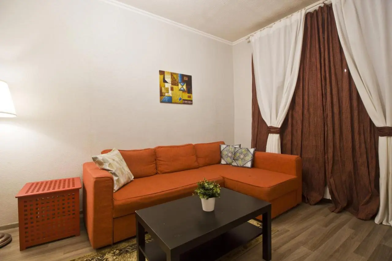 Karaul'noye: Lakshmi Apartment 3k Mayakovskaya