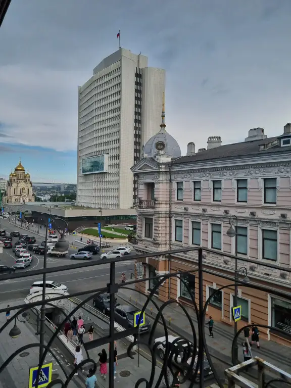 Владивосток: Отель Holiday Hotel