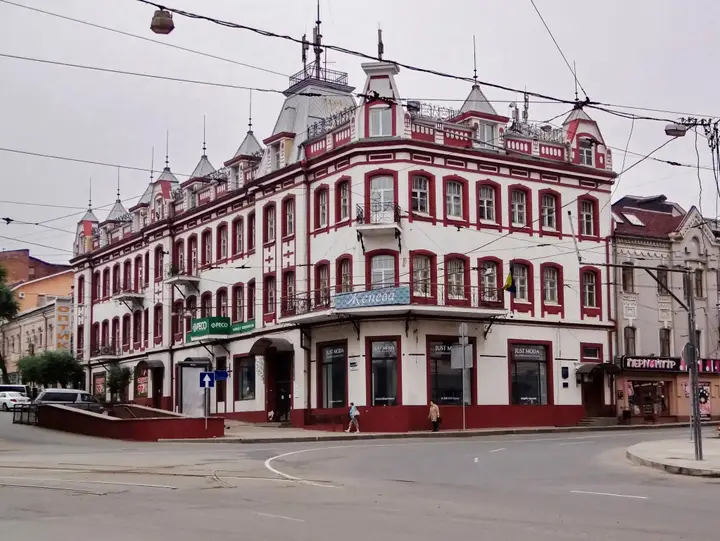 Владивосток: Отель Holiday Hotel